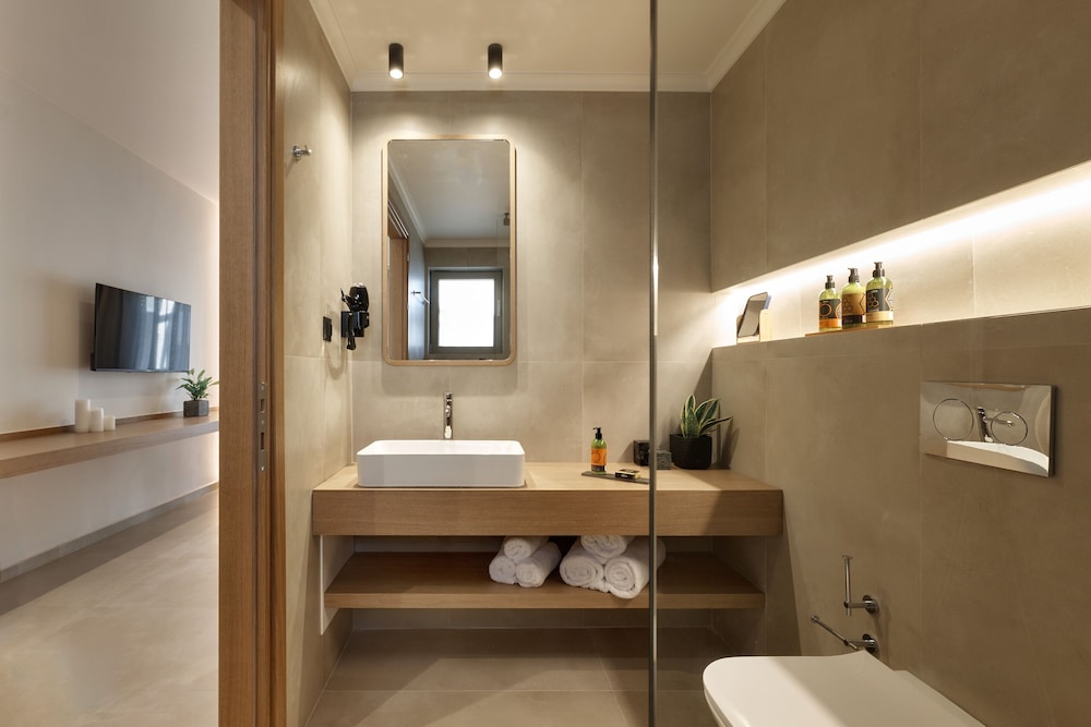 Inea Hotel and Suites 78/78