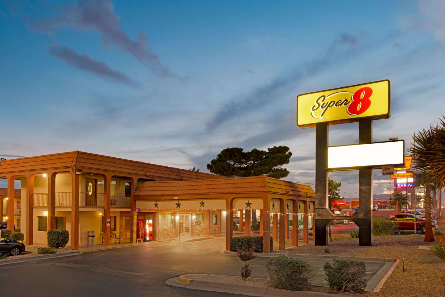 Super 8 By Wyndham El Paso Airport 1/9