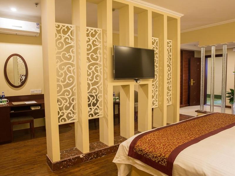 GreenTree Inn Jiangsu Suzhou Changshu Fuchunjiang International Qipeicheng Road Express Hotel 41/51