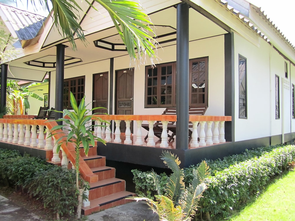 LANTA IL MARE BEACH RESORT 3/73
