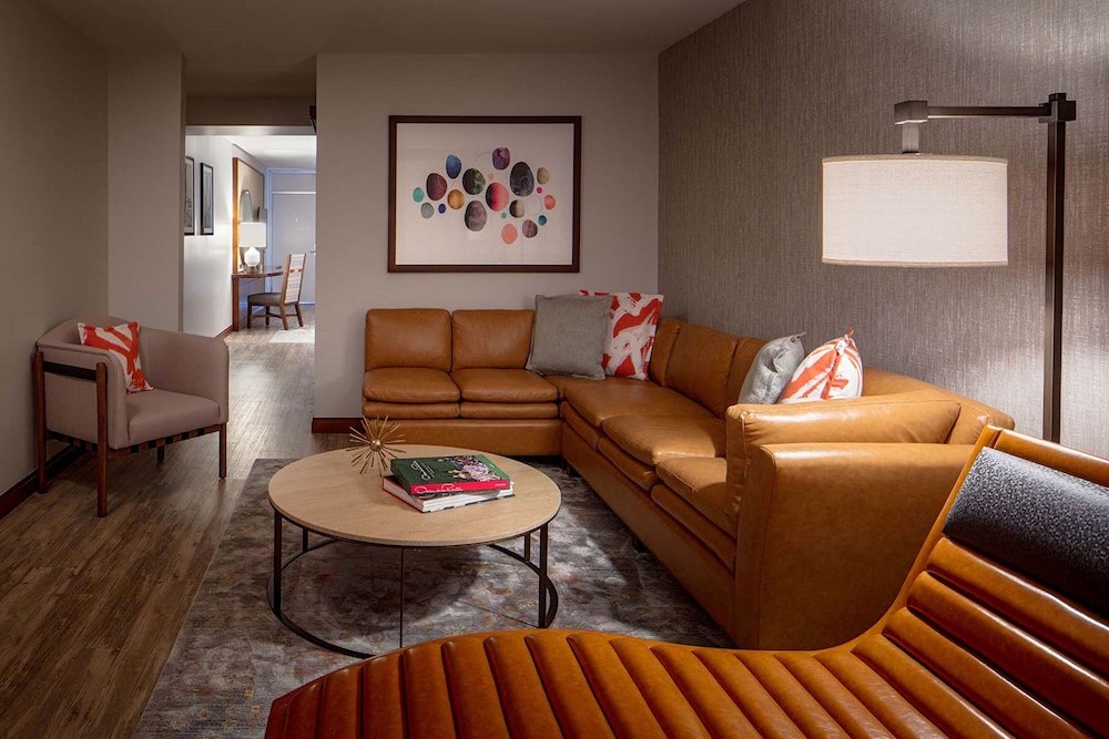 Hotel Adeline 47/64