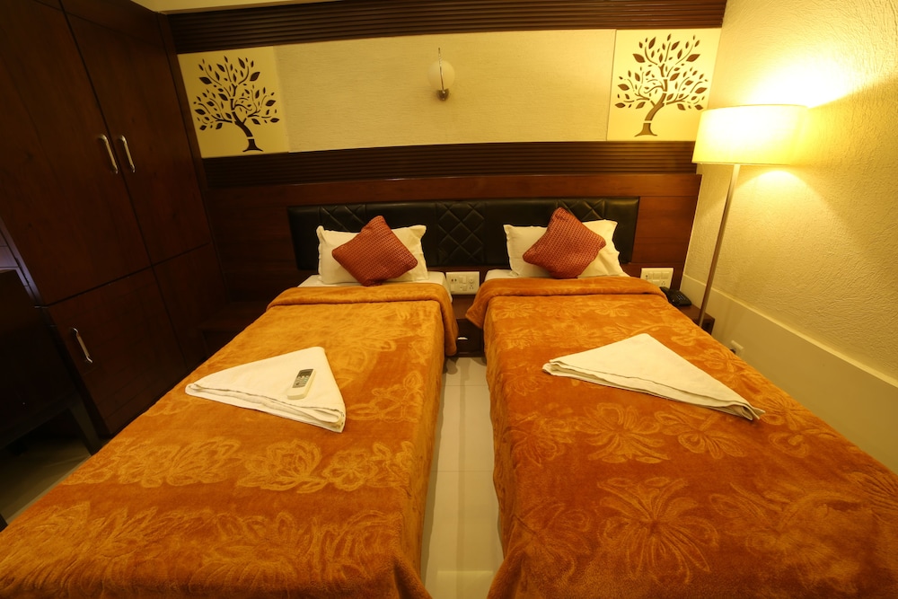 Hotel Grandpragati 19/28