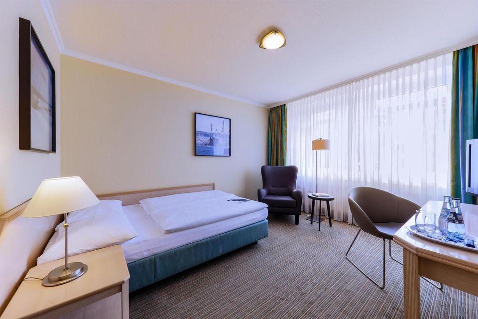 French, Double Bed