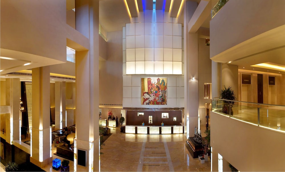 The Lalit New Delhi 44/63