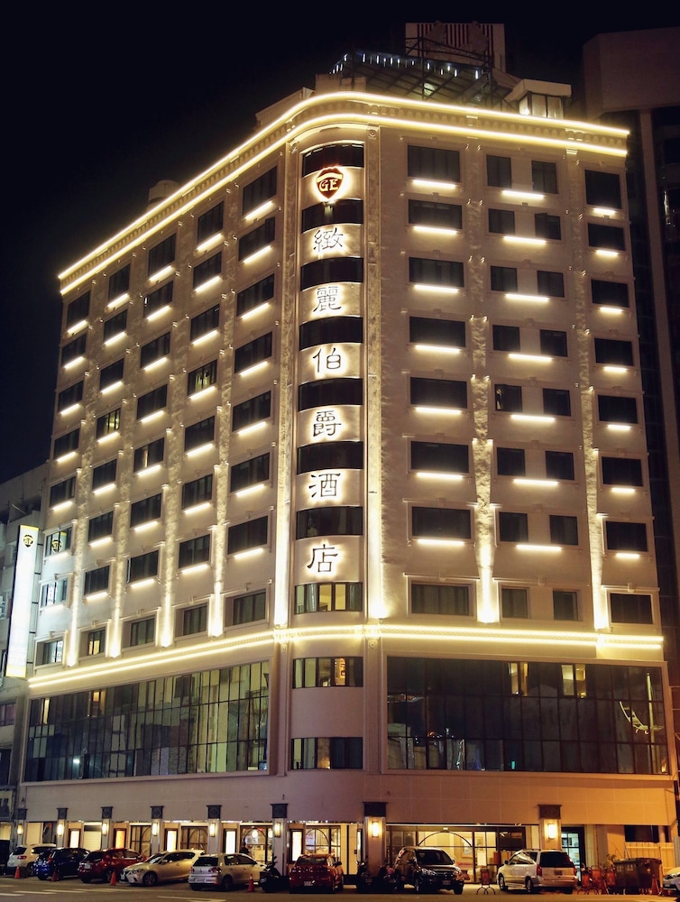 Grand Earl Hotel 1/48