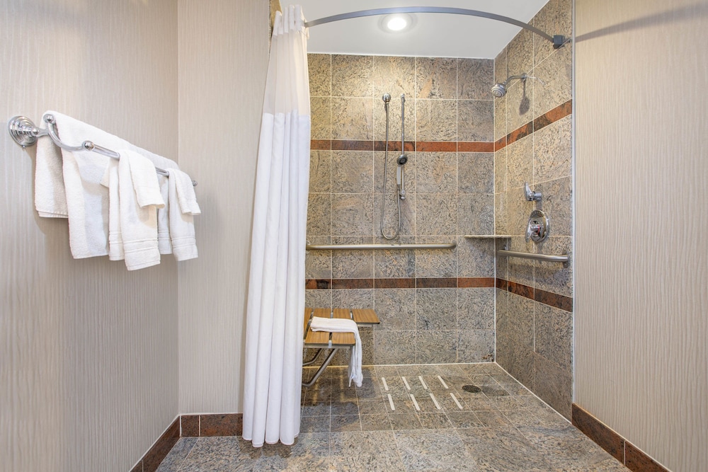 Days Inn by Wyndham Lanham Washington DC 14/40