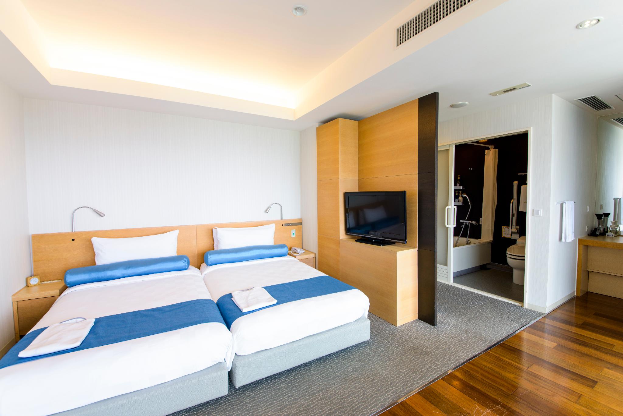 Semi Room, Deluxe, 2 Semi Double Beds, Balcony, Accessible