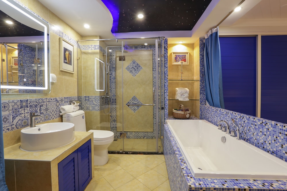 L Theme Hotel Foshan 40/50
