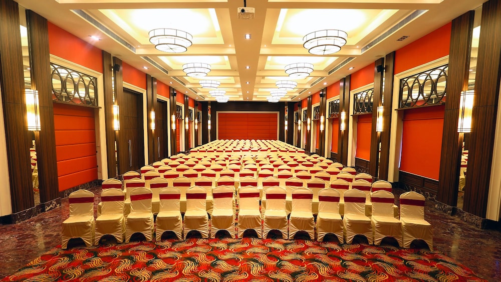 Grand Serenaa Hotel And Resorts 5/31