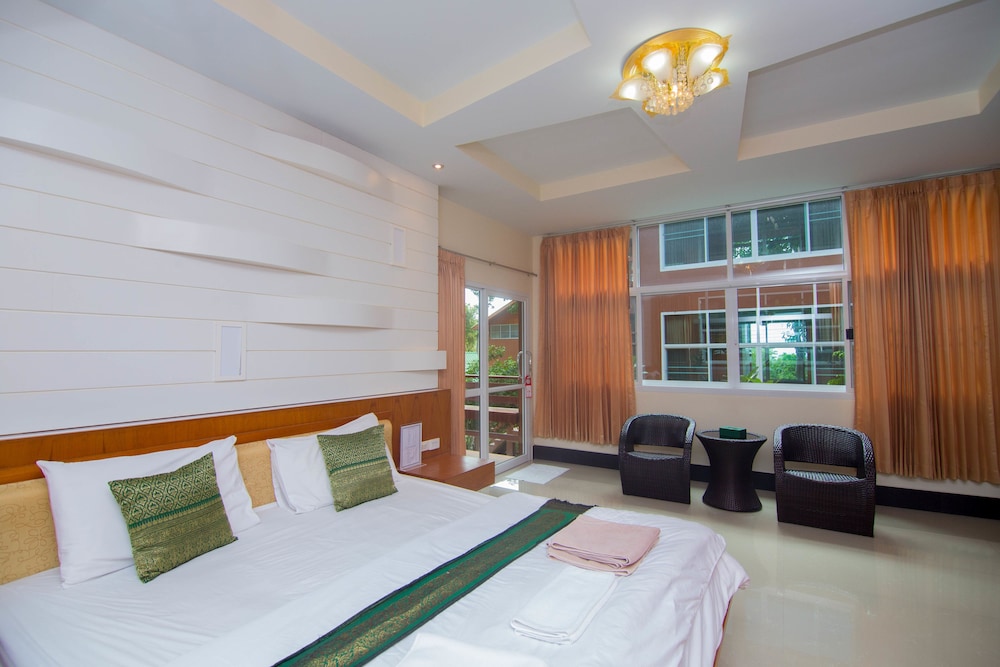Mountain Resort Koh Lipe 20/70