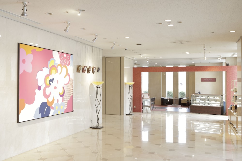MERCURE YOKOSUKA 9/70