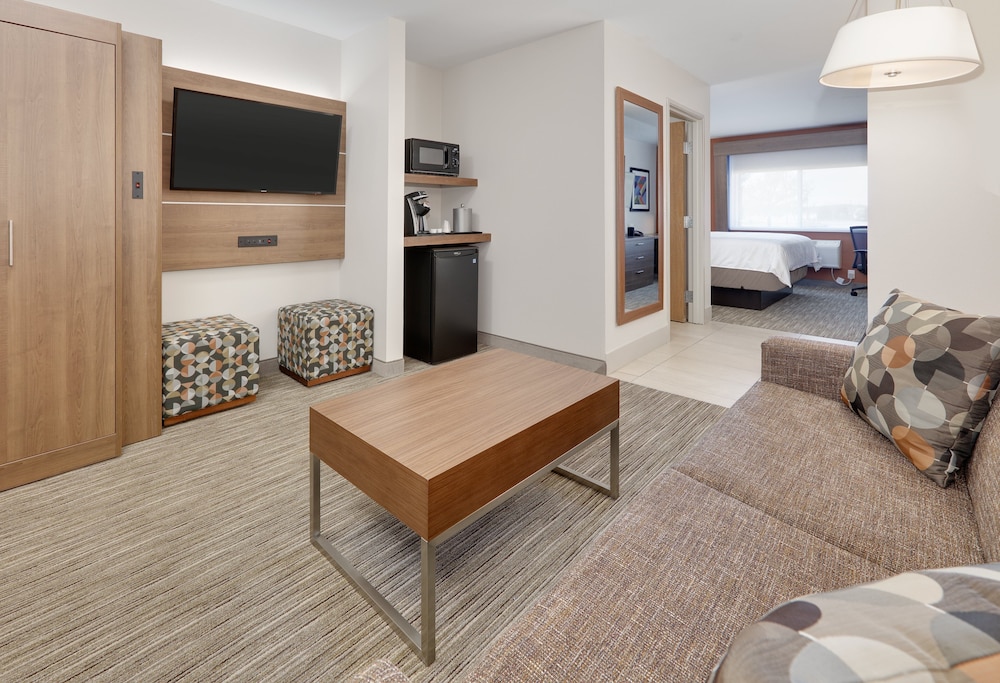 Holiday Inn Express Hotel Suites Scottsbluff Gering 39/57