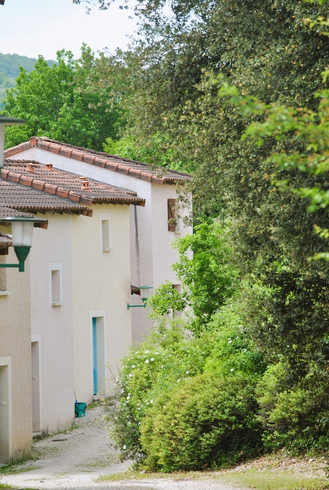 Le Domaine des Cazelles by Ateya Vacances 47/50