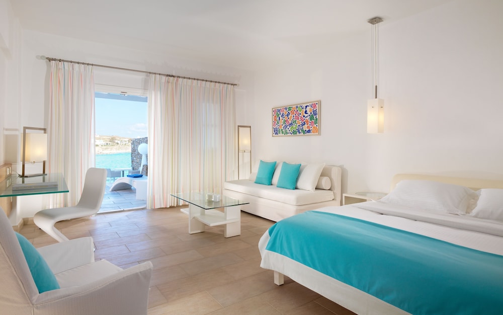 DELUXE, SEA VIEW