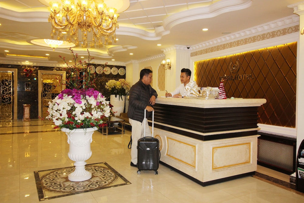 Royal Hotel Dalat 4/57