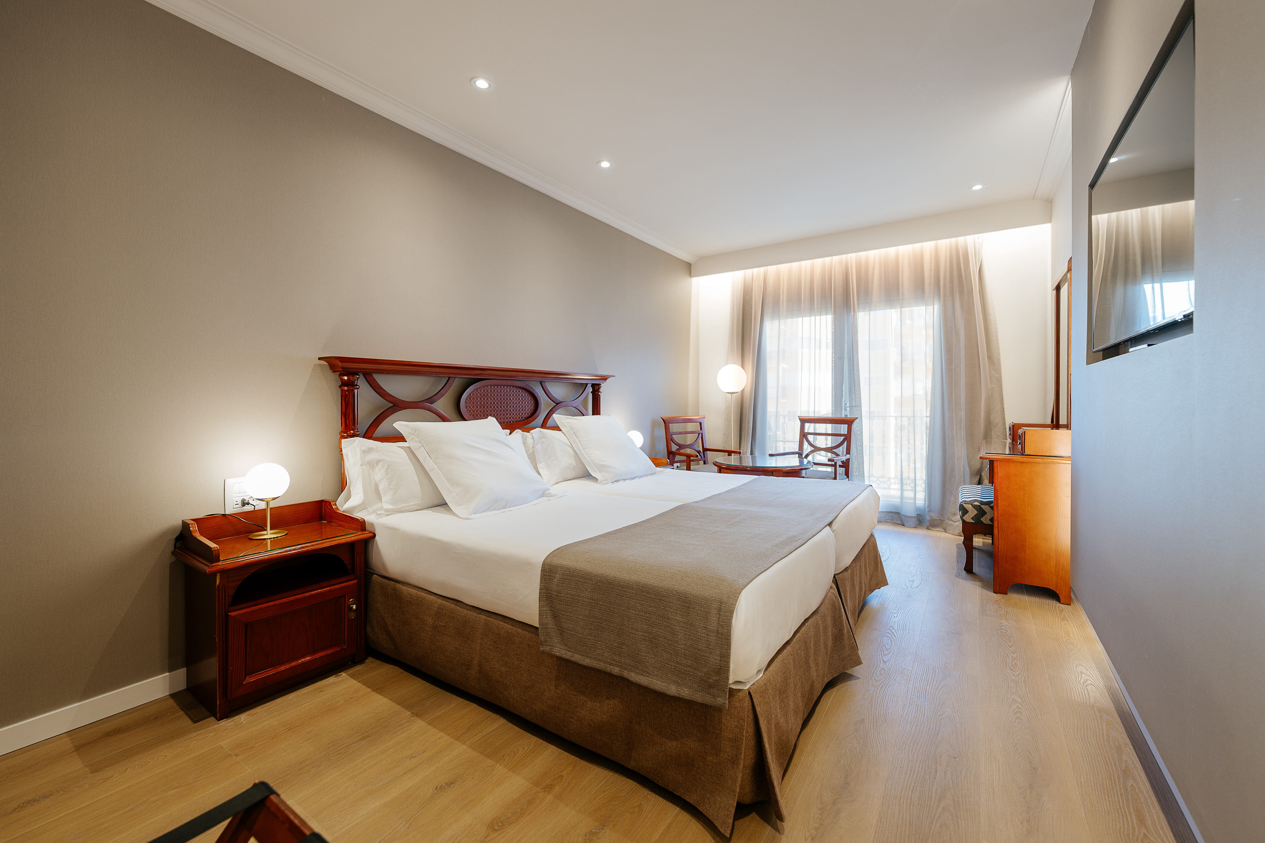 Room, Plaza View