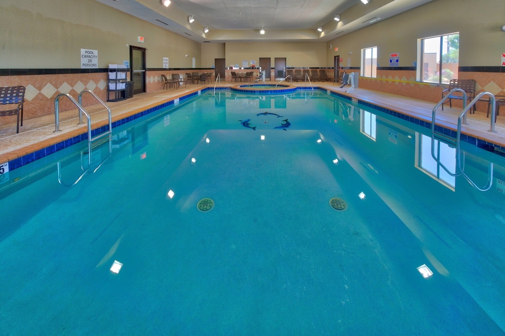 swimming pool spa