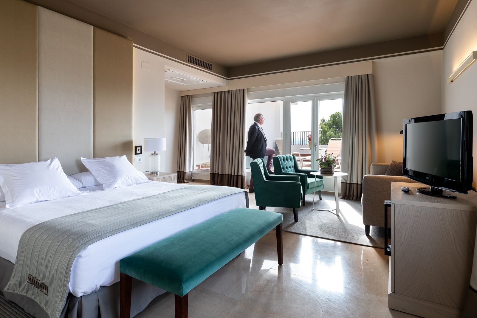 SUPERIOR, TWIN BEDS