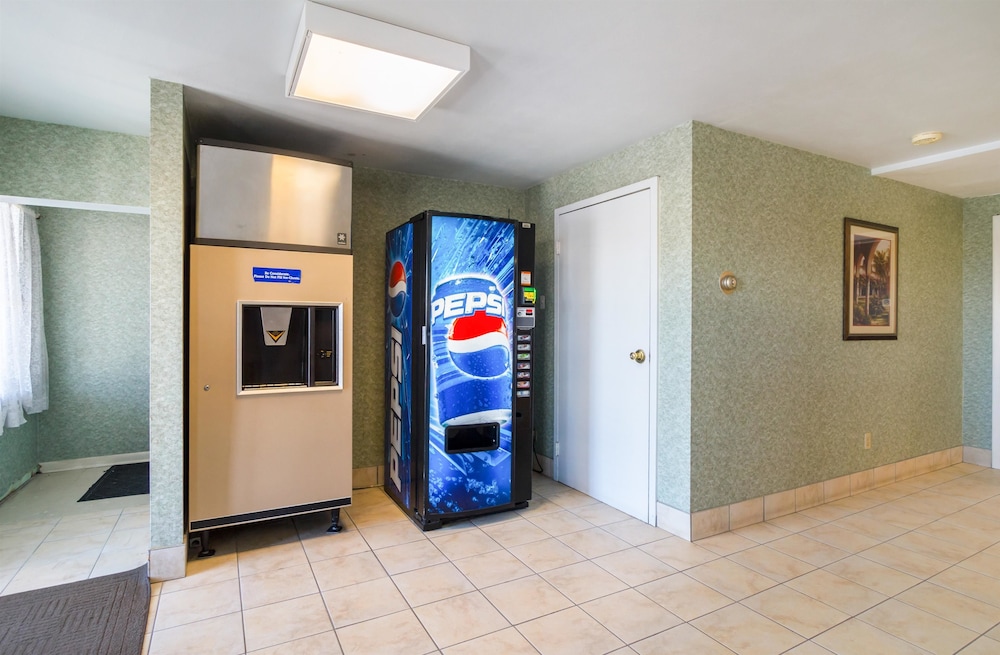 Motel 6 Mechanicsburg - Harrisburg West 8/43