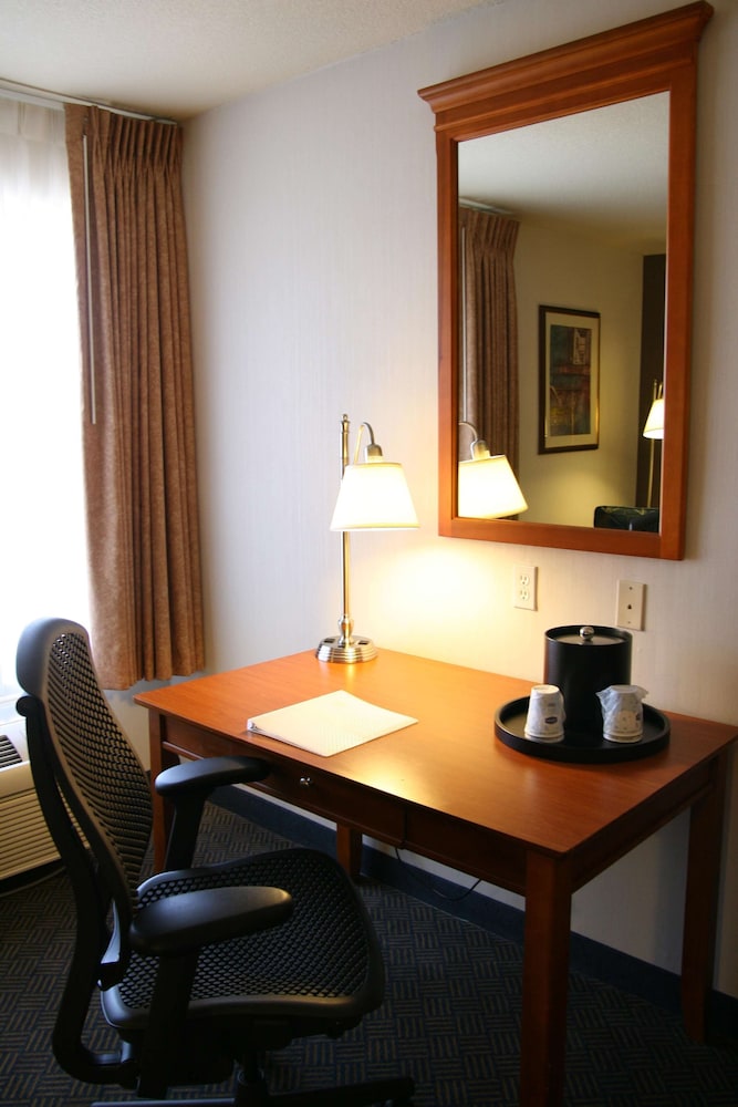 Hampton Inn San Marcos Ca 55/66