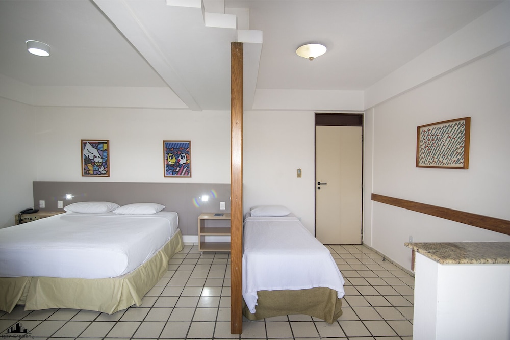 Xenius Hotel 7/47