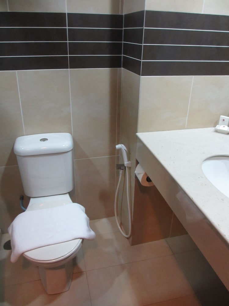 Sanbay Hotel 18/46
