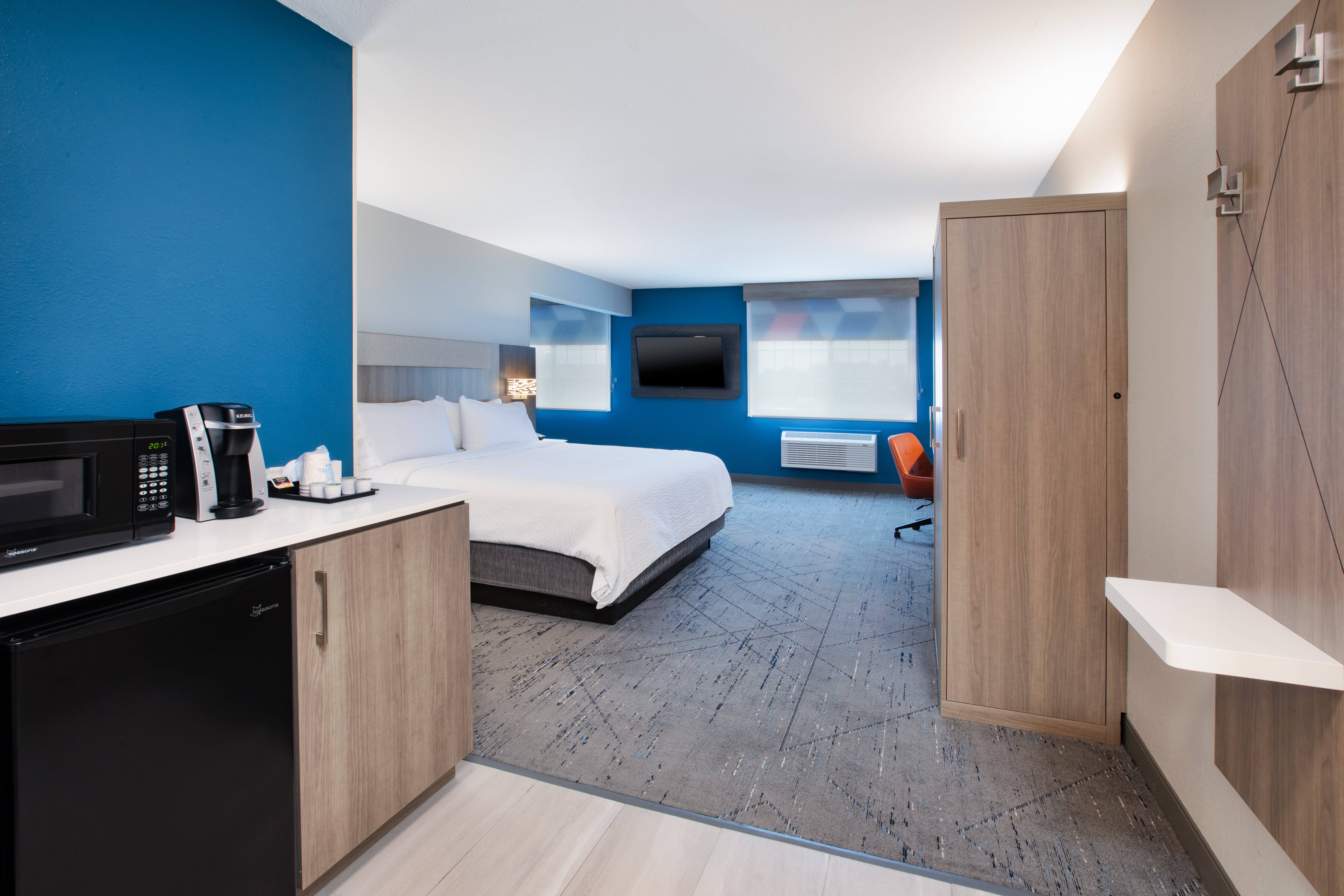 Holiday Inn Express Hotel Suites Defiance 19/52
