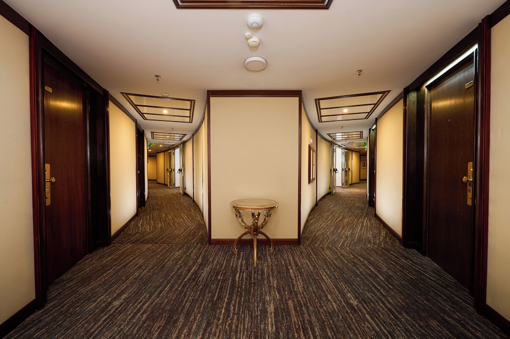 Grand Hotel Bucharest 11/46