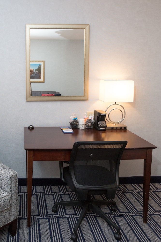 Hampton Inn & Suites Providence Downtown 46/50