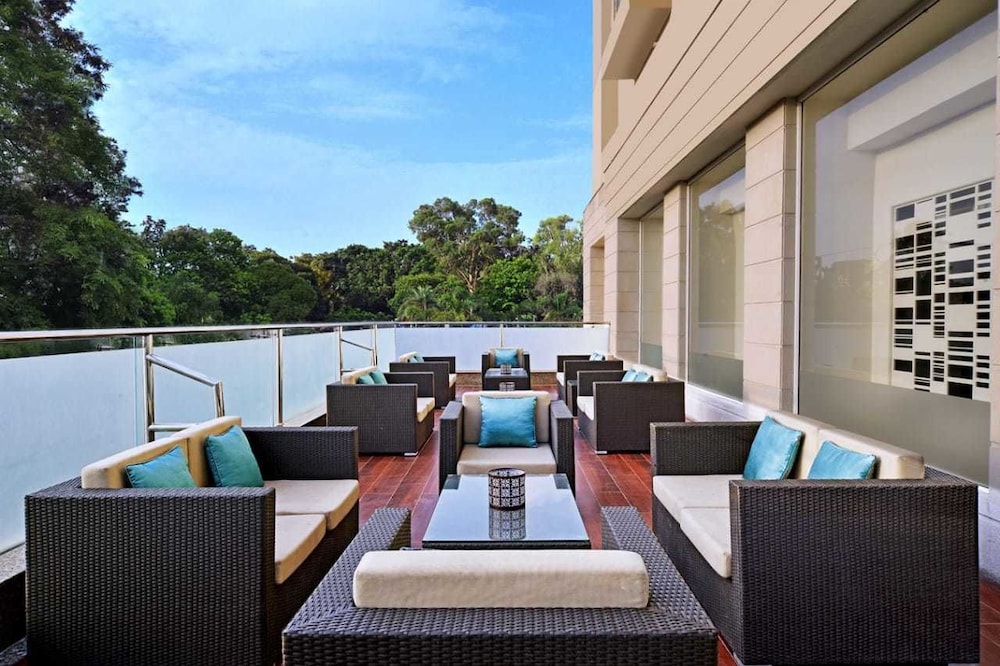 Golden Sarovar Portico 35/59
