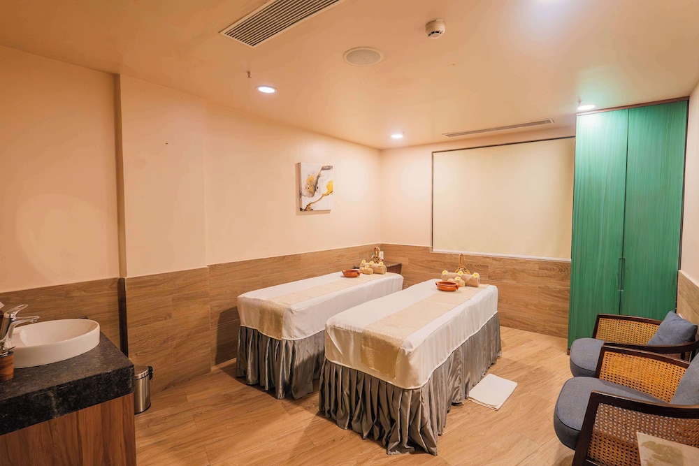 Radisson Blu Resort Visakhapatnam 18/47