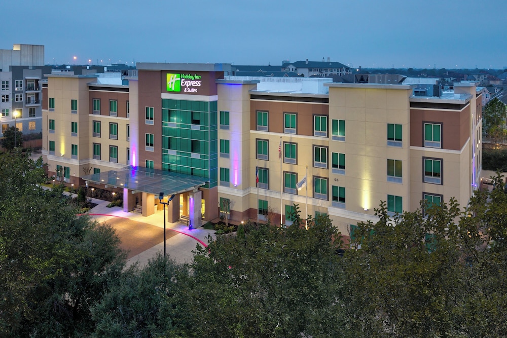 Holiday Inn Express & Suites Houston S Medical Ctr Area 3/50