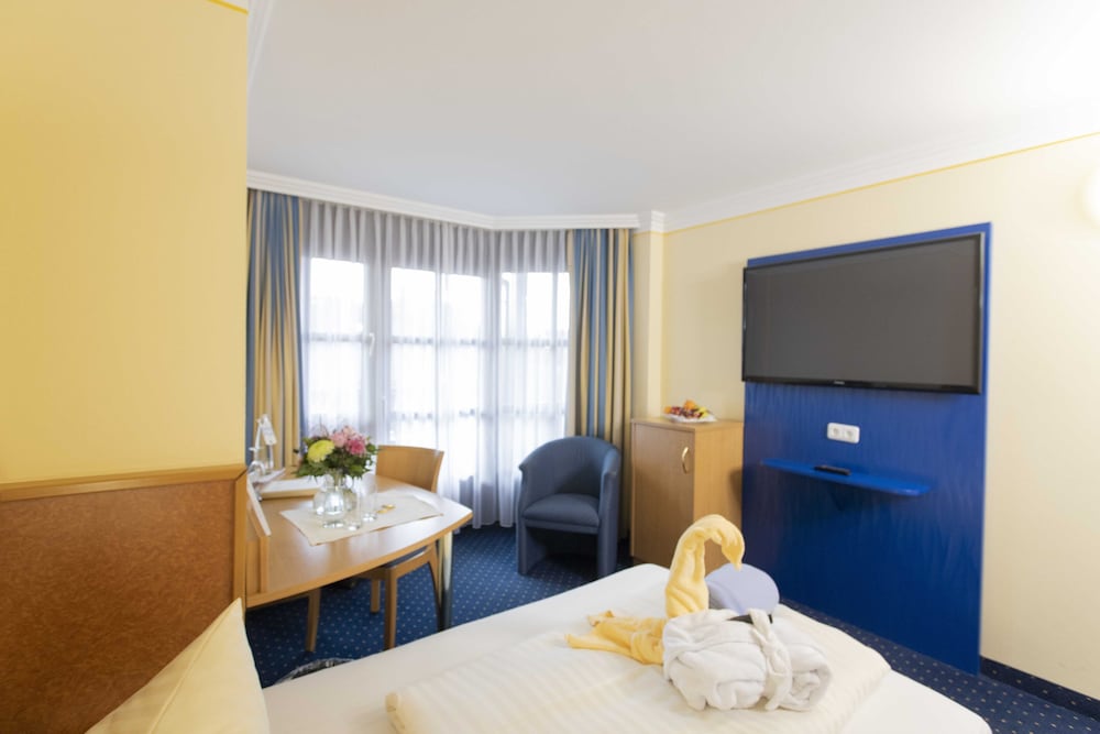 Hotel Schmelmer Hof 12/50