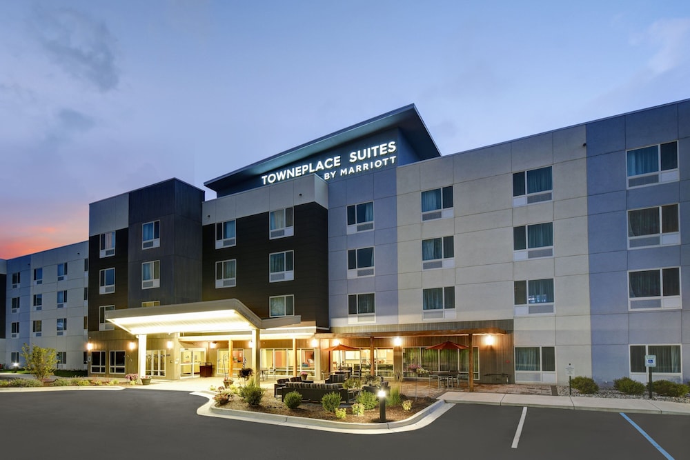 TownePlace Suites by Marriott Grand Rapids Wyoming 2/31
