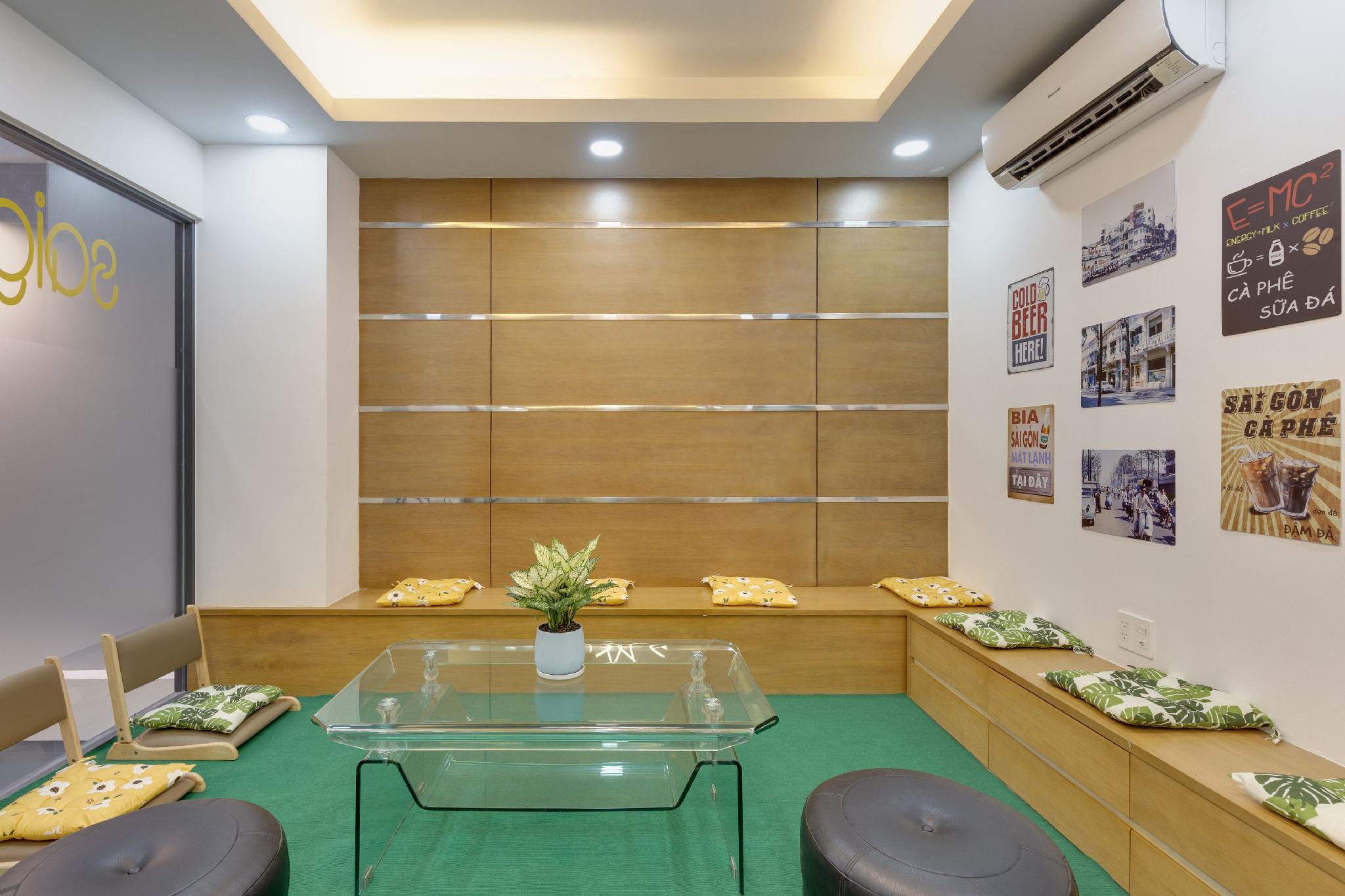 Saigon Authentic Hostel - City Walk, Cooking Class, Food Tour, Breakfast, Gym, Rooftop 8/35