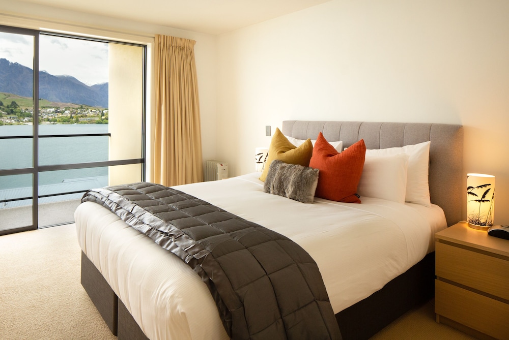 Villa del Lago 4/50