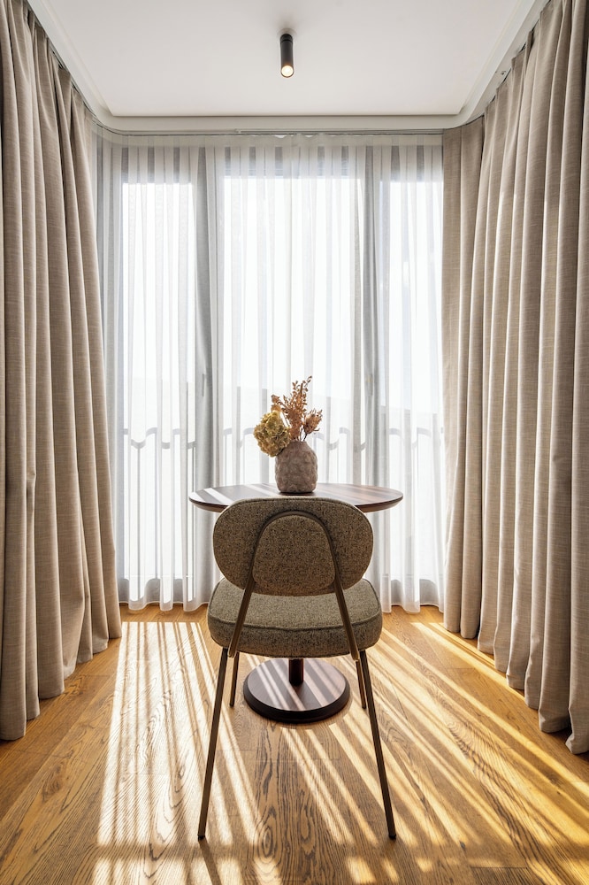 Ando Living Taksim Gumussuyu Townhouse 53/62