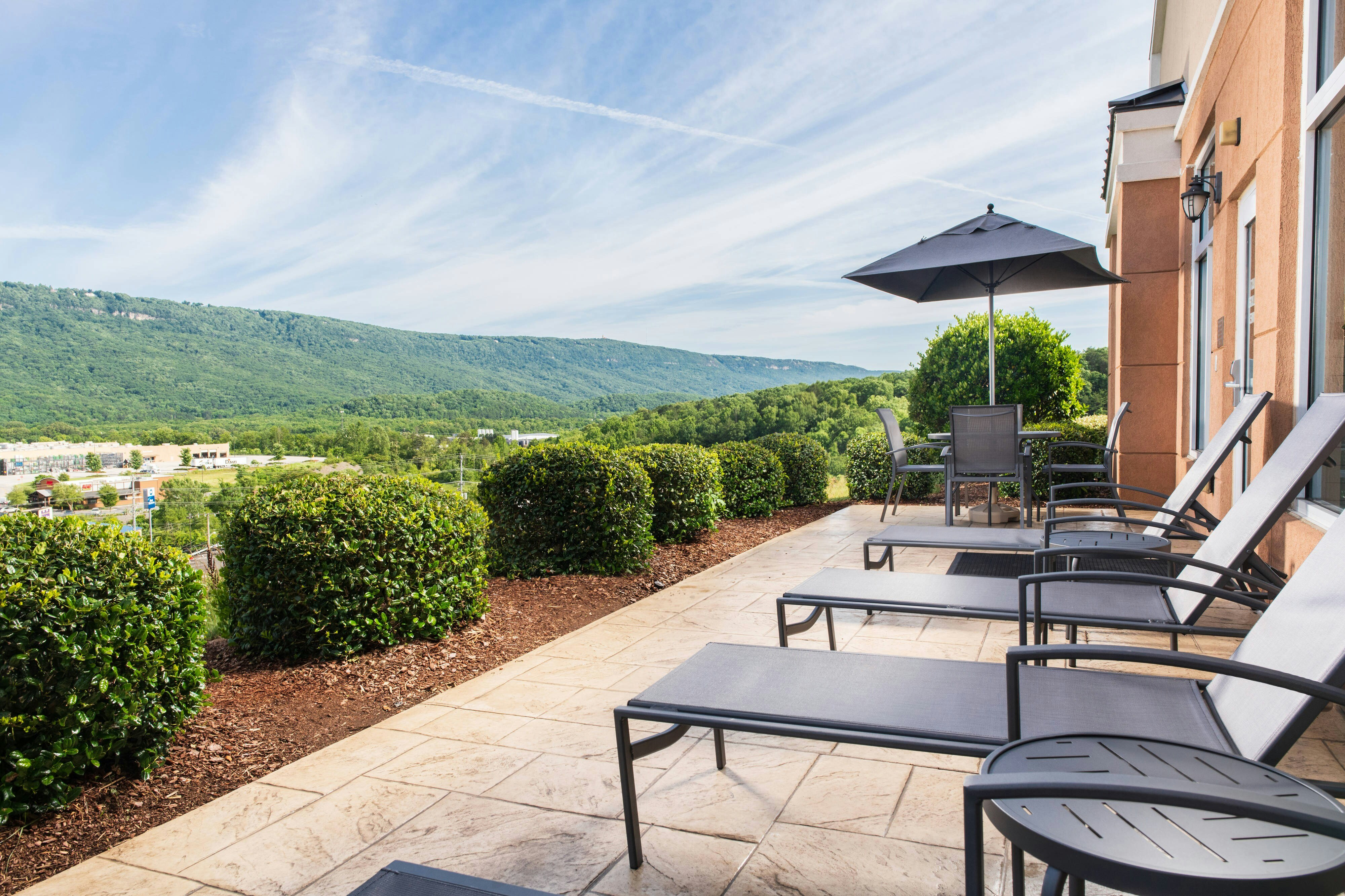 Fairfield Inn Suites Chattanooga I 24 Lookout Mountain 16/17