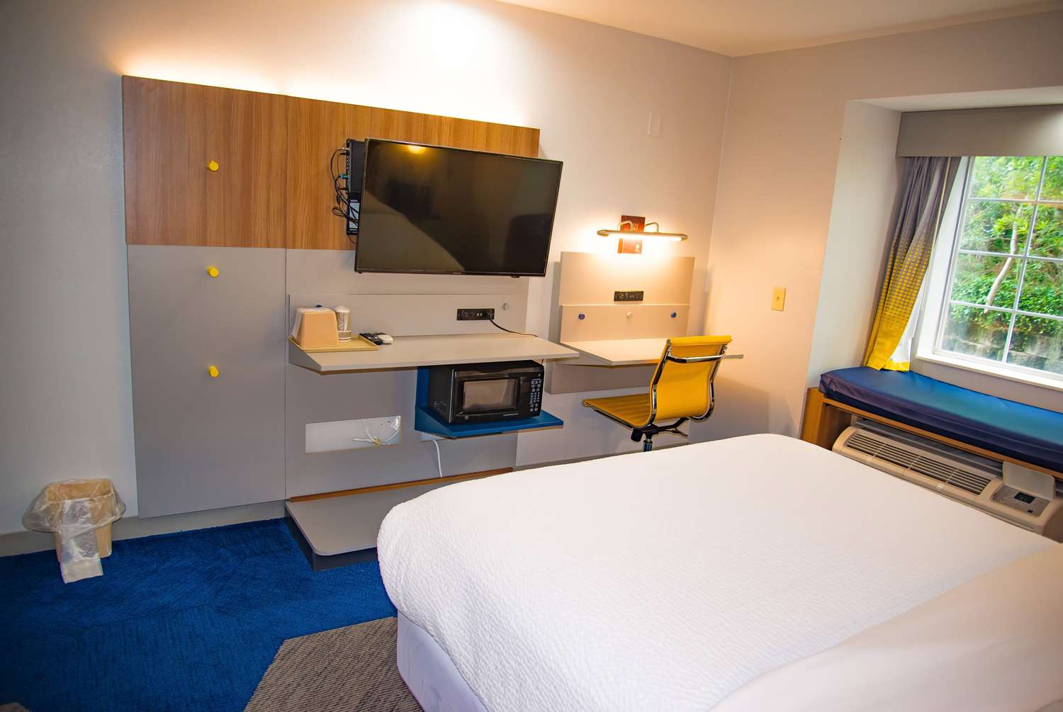 Microtel Inn And Suites By Wyndham Daphne Mobile 7/23