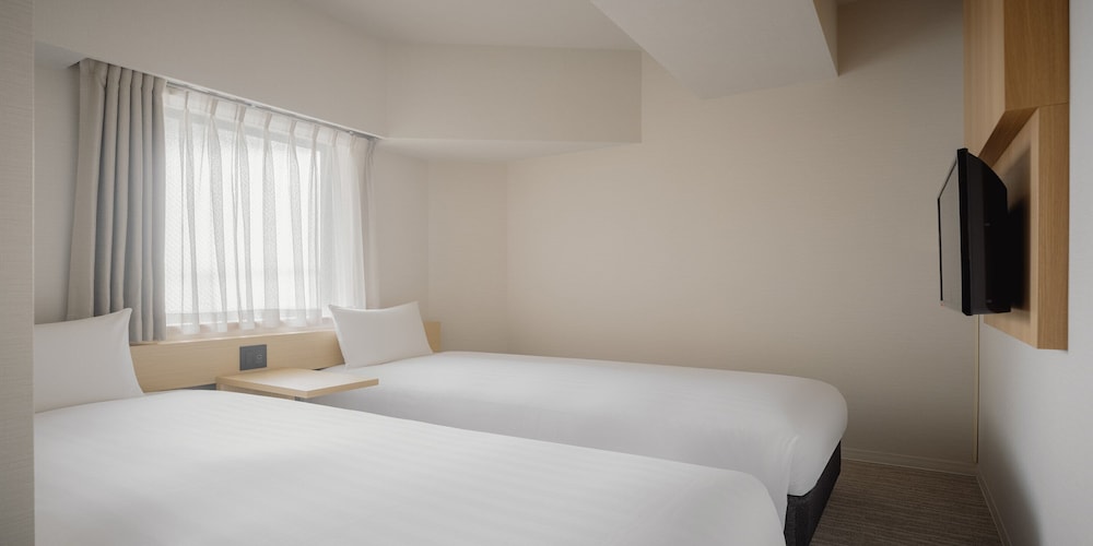 Basic, Twin Beds 4/9