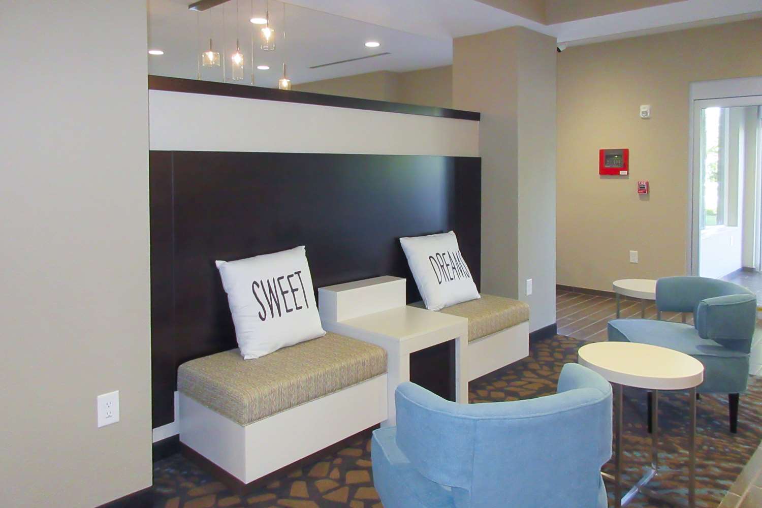 Sleep Inn & Suites Gallatin Nashville Metro 23/28