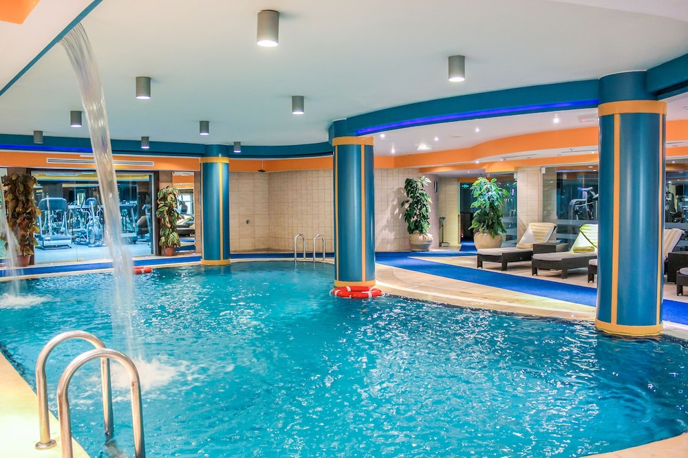 Days Inn by Wyndham Hotel Suites Amman 35/49