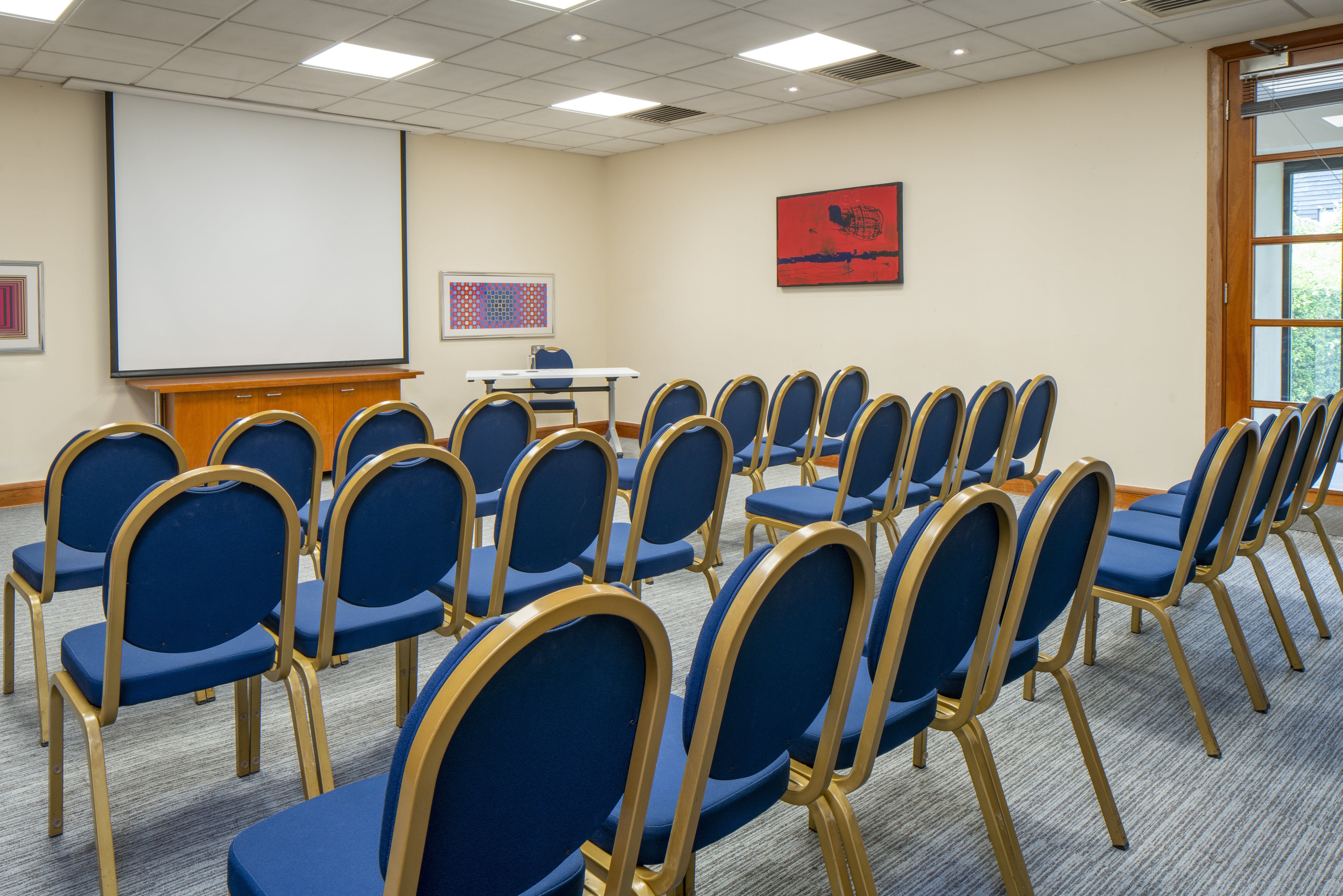 HOLIDAY INN CAMBRIDGE 62/75