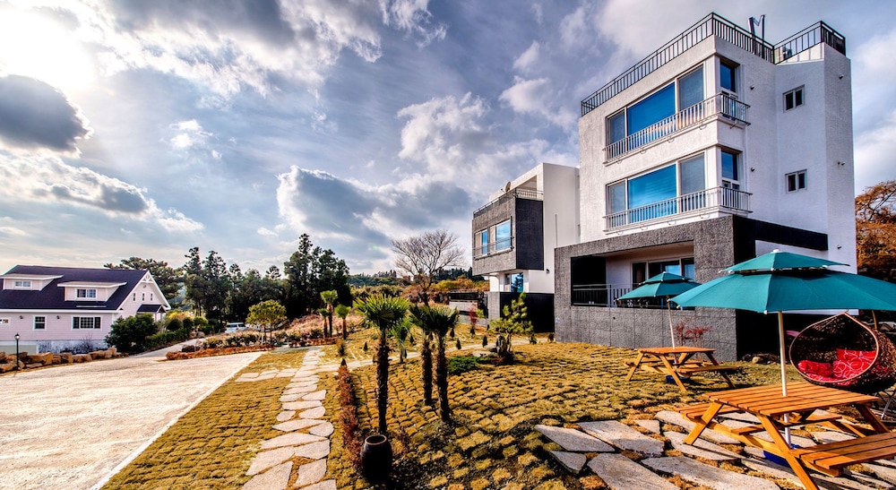 Modnie Pension 17/28