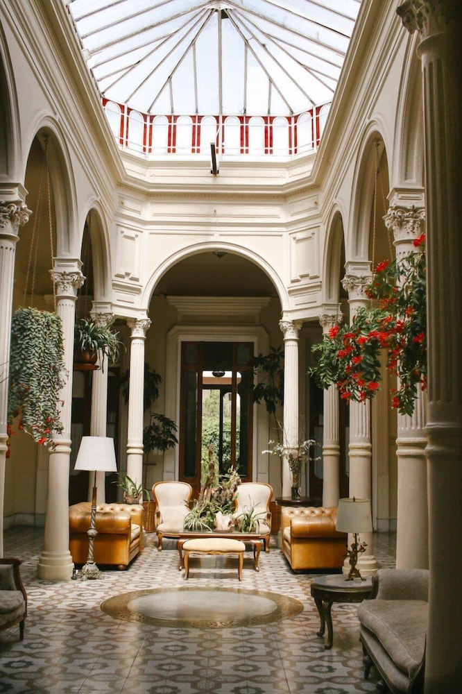 Hotel del Casco 8/75