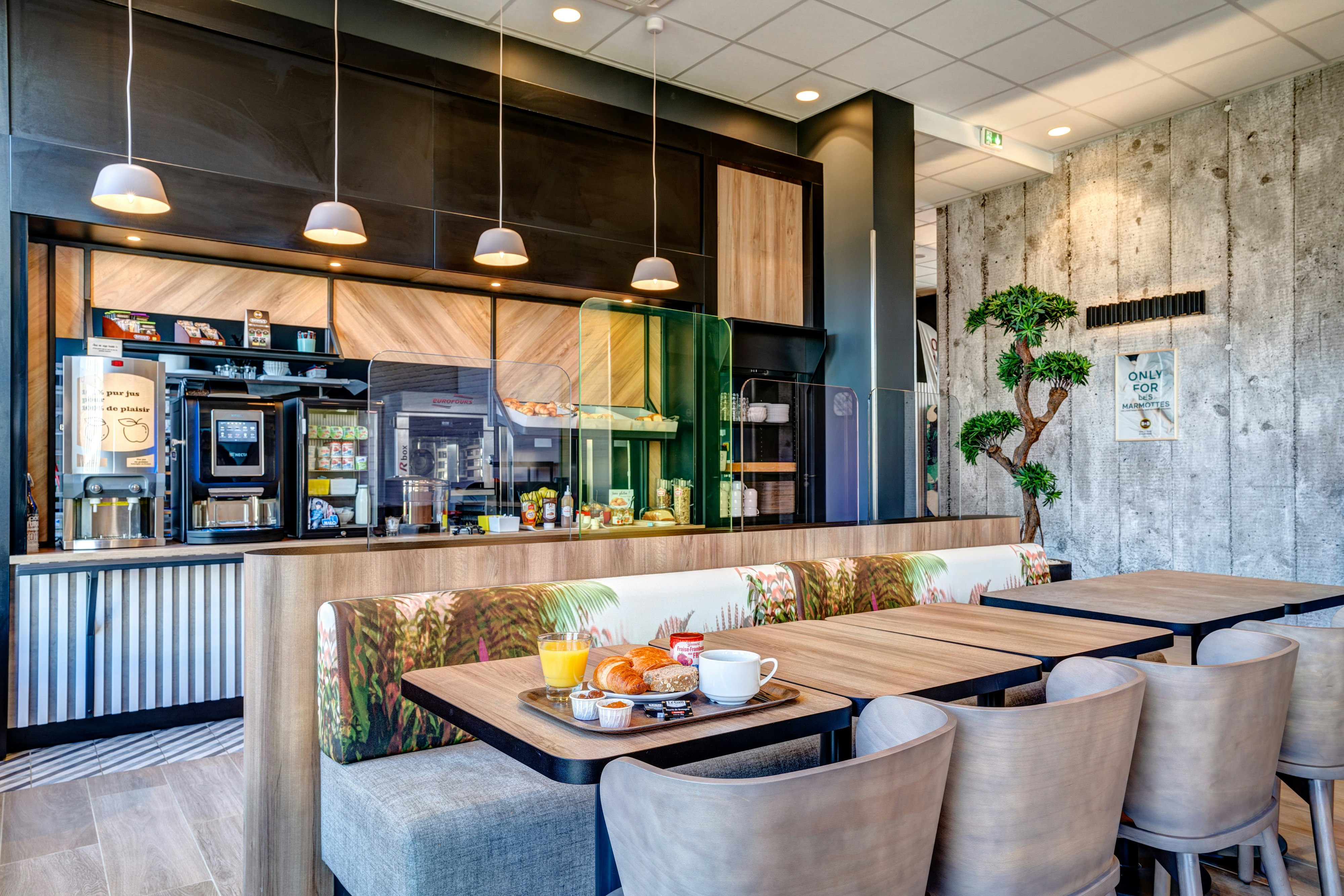 B&B HOTEL Bois d Arcy Saint Quentin en Yvelines 39/46