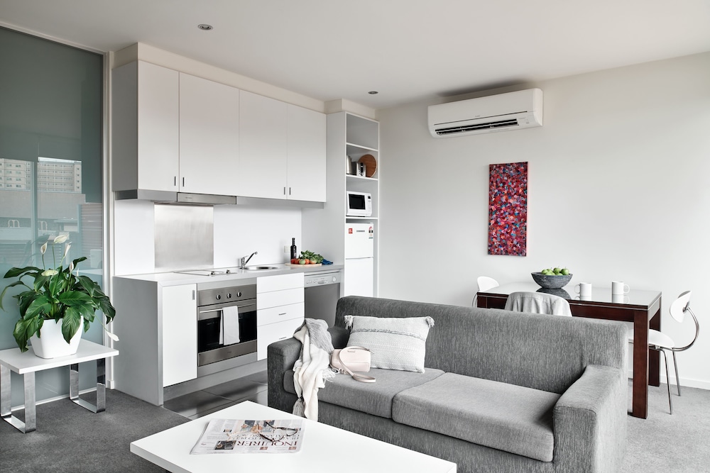 Punthill Williamstown 41/67