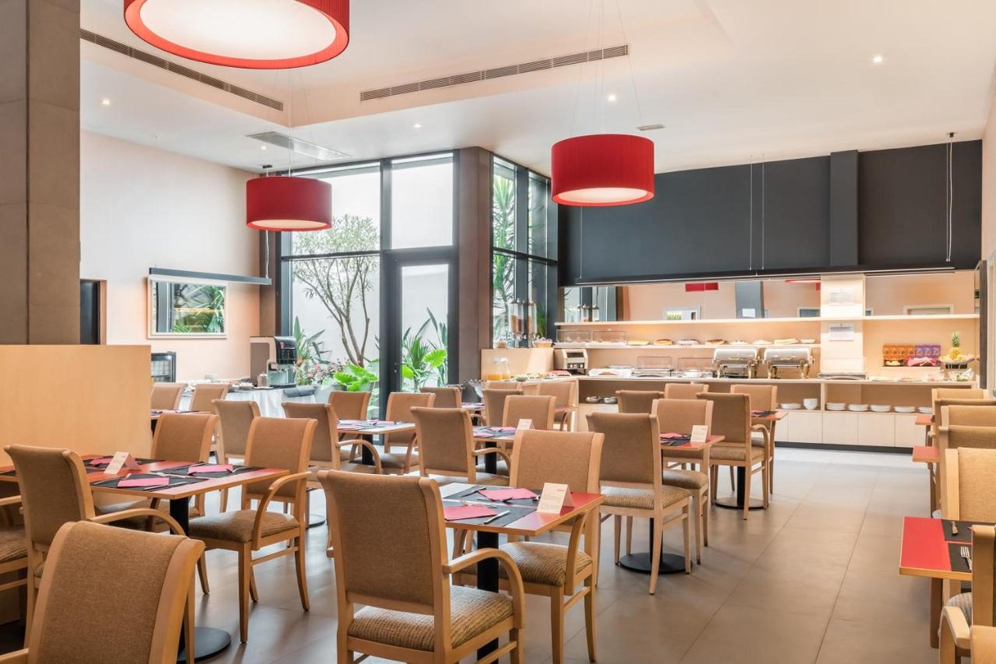 Petit Palace Trencadis (ex Sunotel Club Central) 42/53