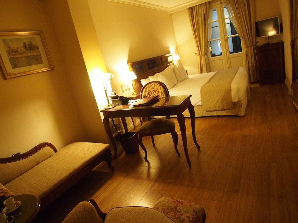 Melia Recoleta Plaza 46/73