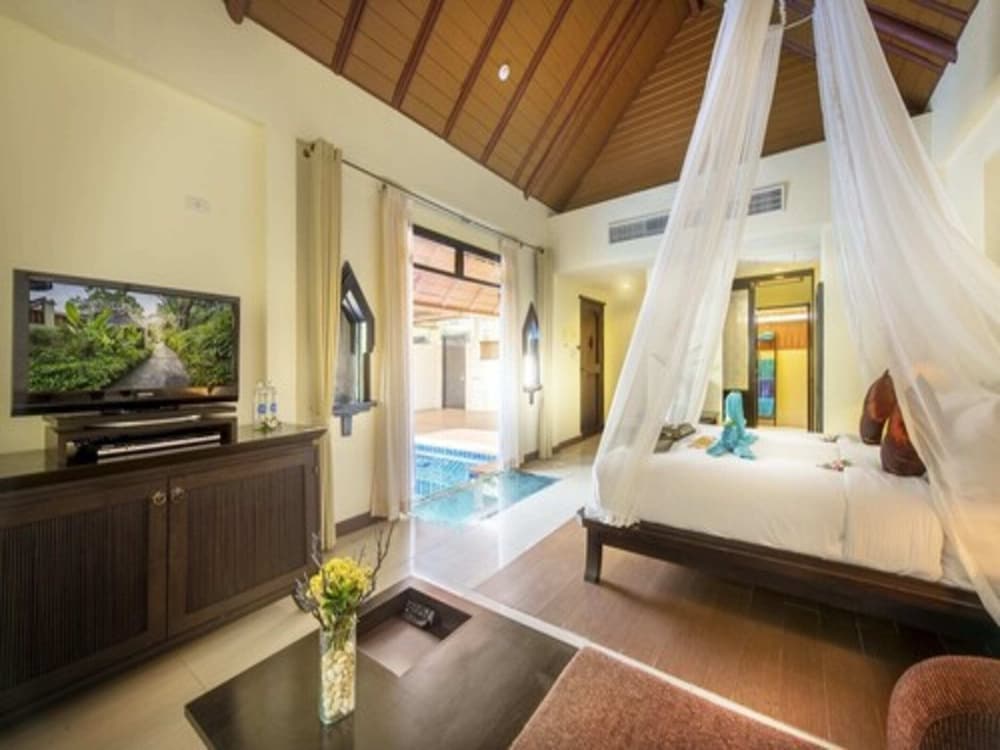 Chada Lanta Beach Resort 11/50